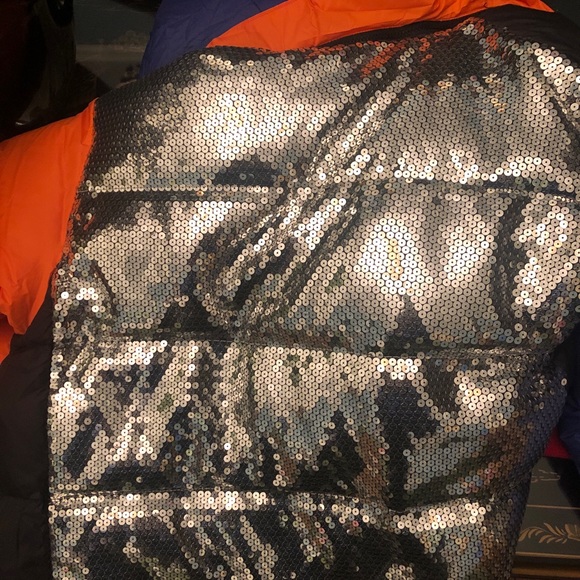 H&M Moschino Collaboration - Picture 2 of 2